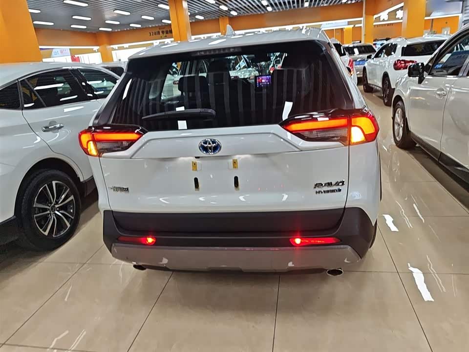 Toyota RAV4 Rongfang