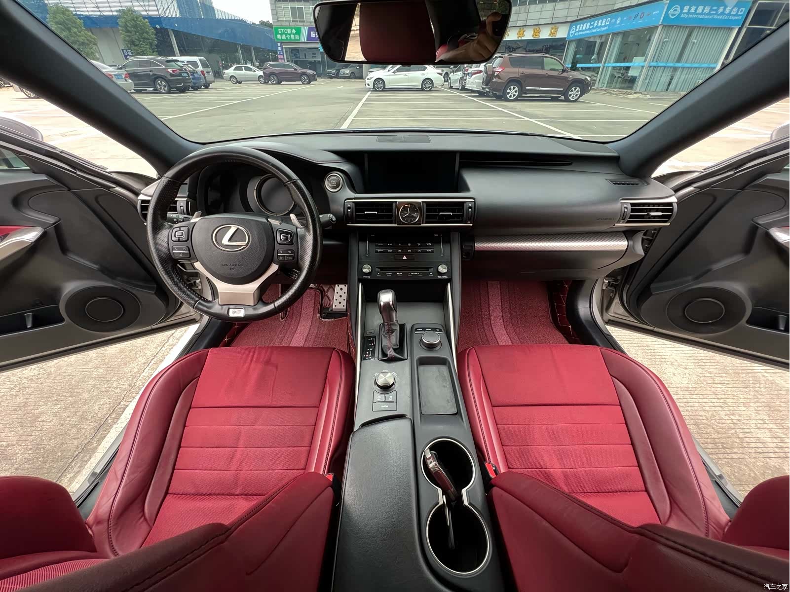 Lexus IS, 2018 15