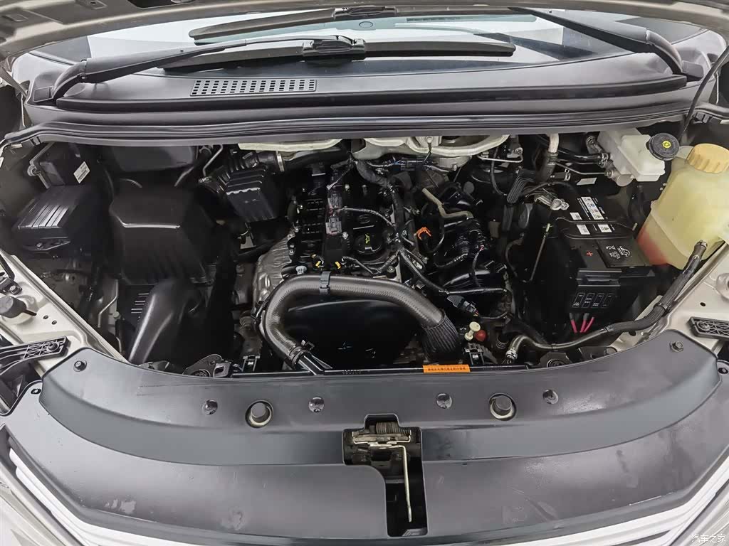 DongFeng M5L, 2022 6
