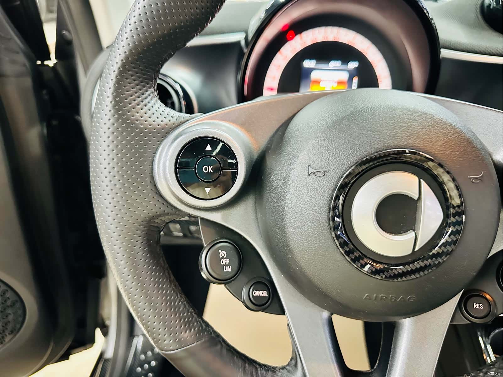 Smart Fortwo, 2019 38