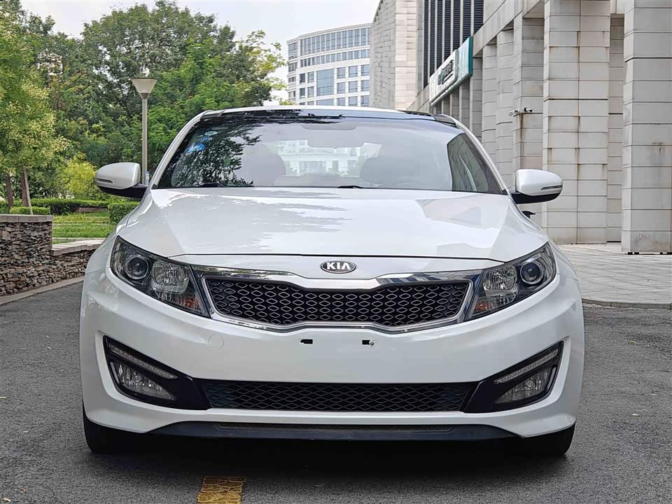 Kia K5 Kia K5