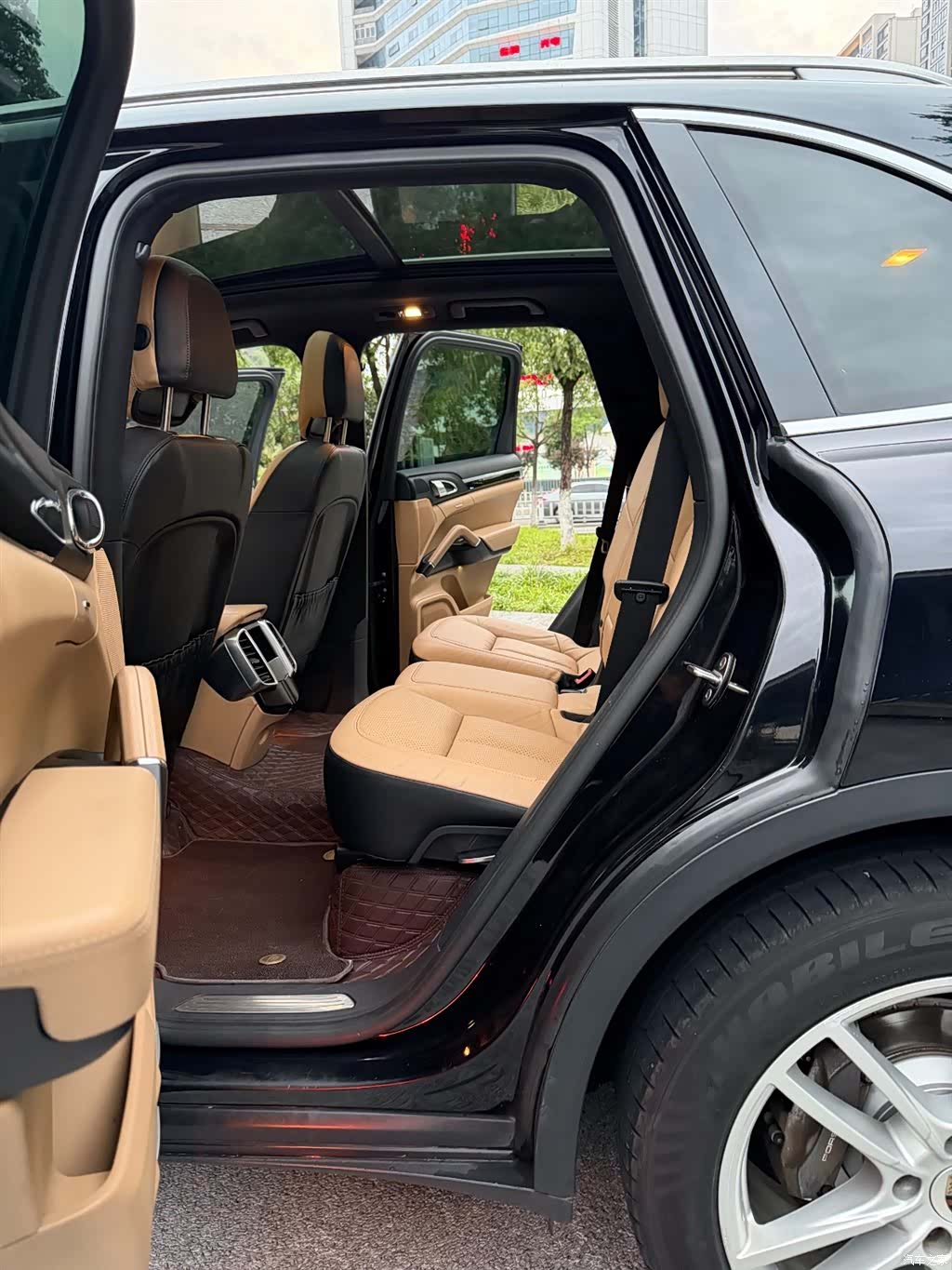 Porsche Cayenne, 2016 12