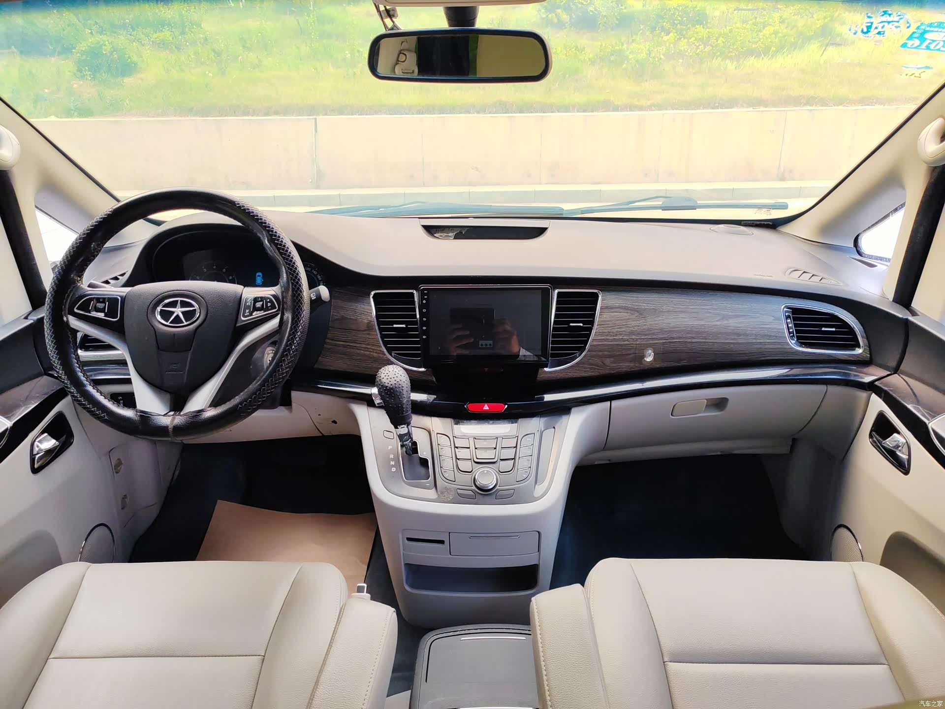 JAC M5, 2014 18