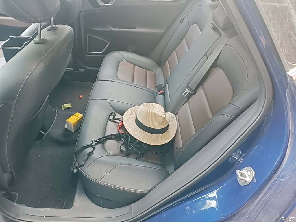 Geely Emgrand, 2018 17