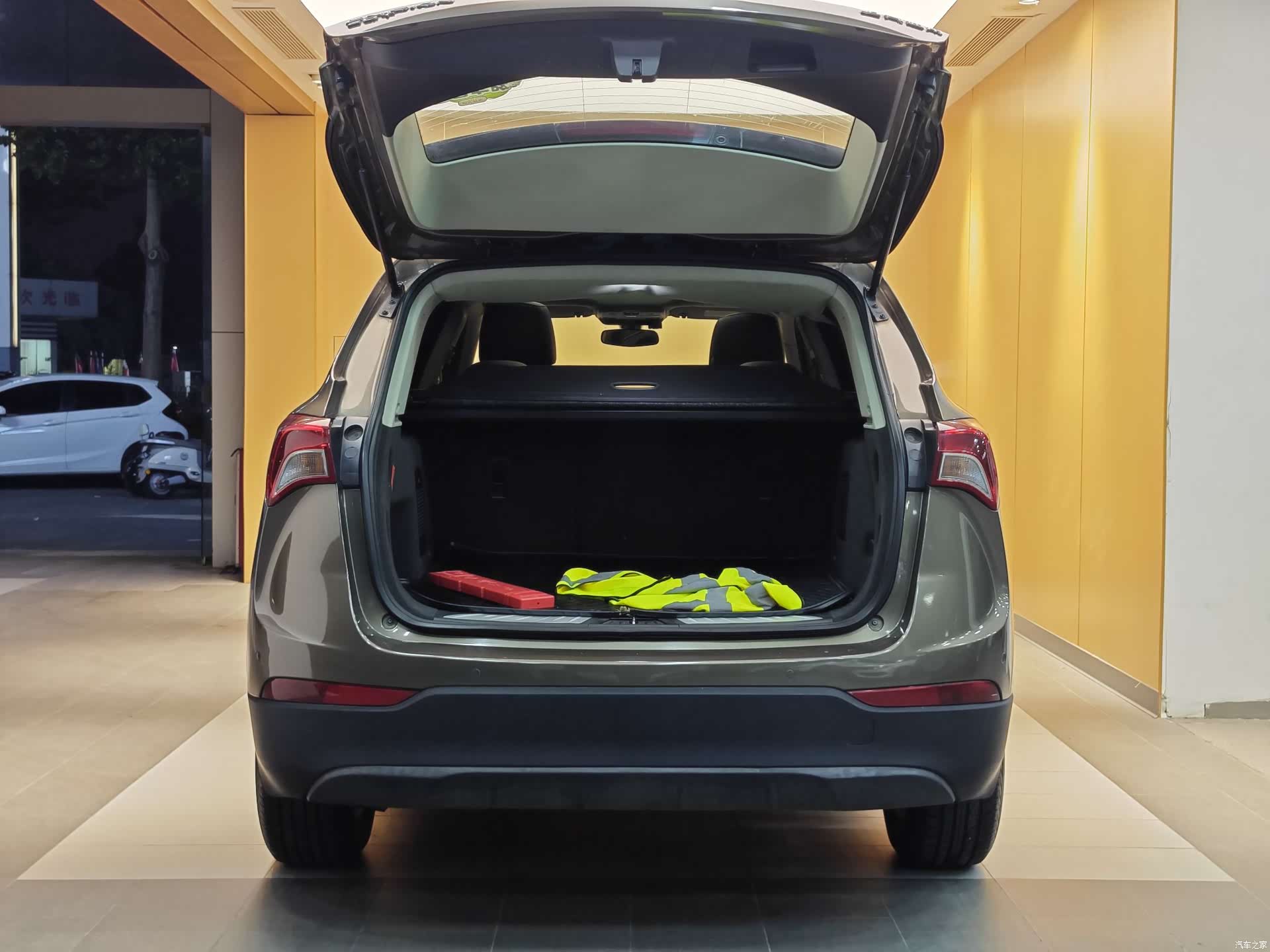Buick Envision Plus, 2018 25
