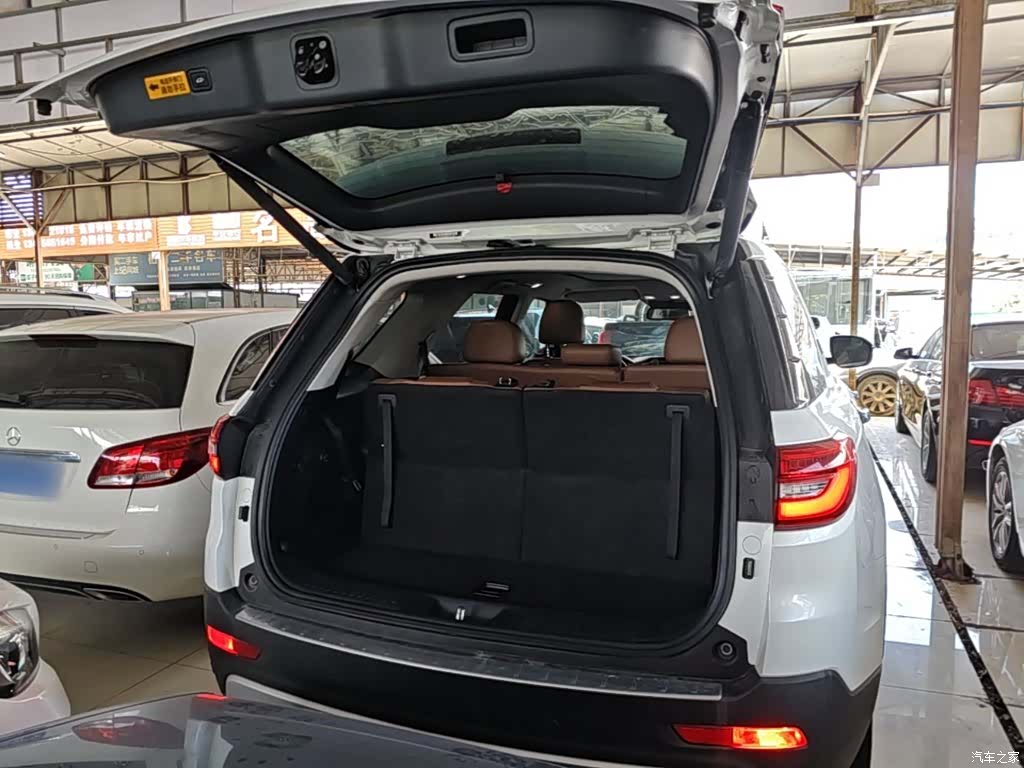 Changan CS95, 2017 19