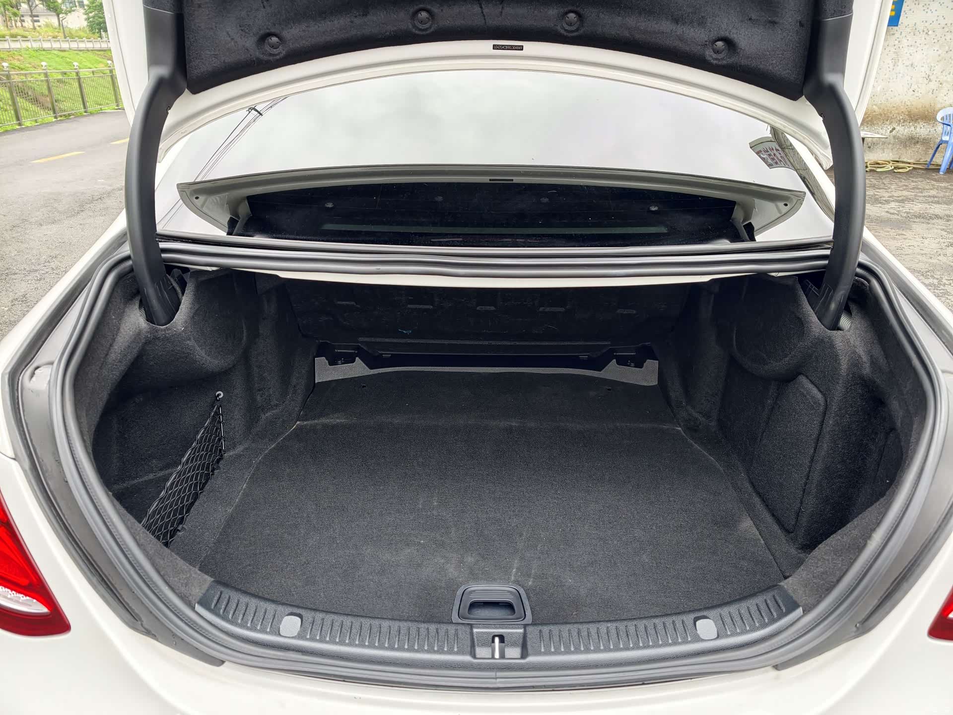 Mercedes-Benz E-Class, 2019 18