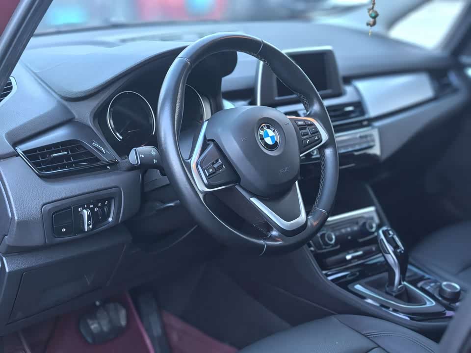 BMW 2 series multifunctional station wagon