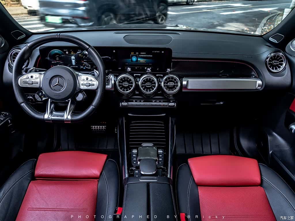 Mercedes-Benz GLB, 2021 3