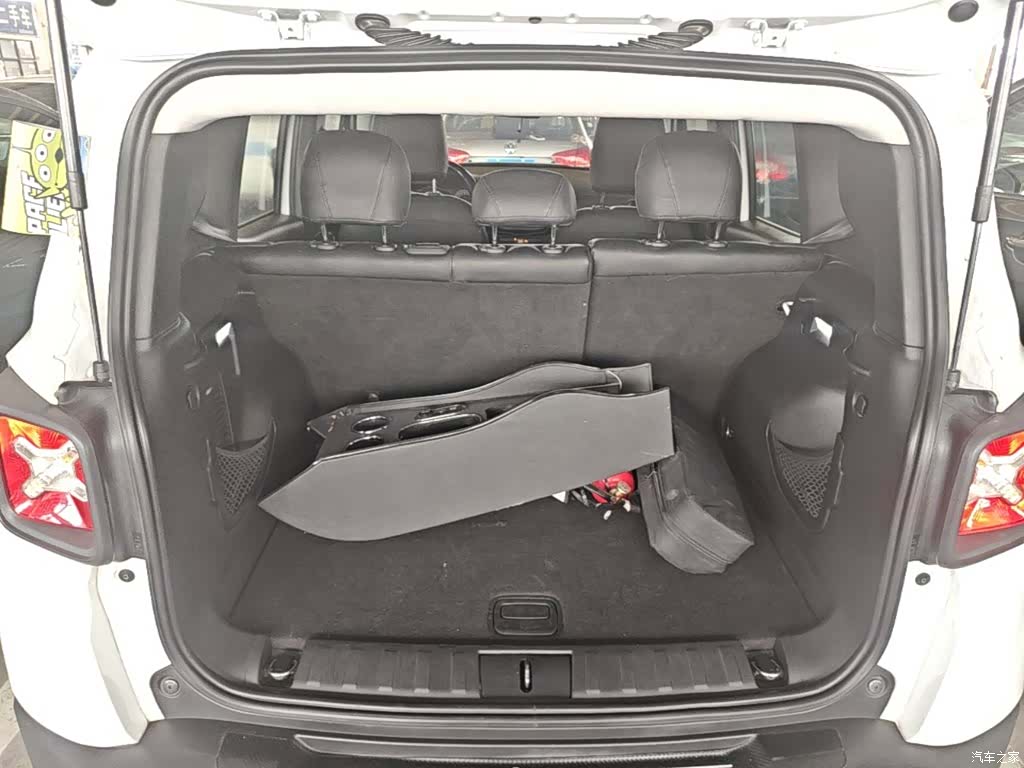 Jeep Renegade, 2017 19