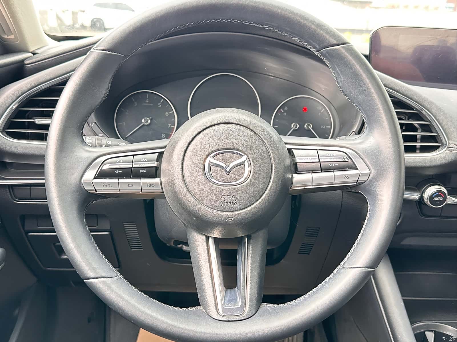 Mazda Mazda3, 2020 13
