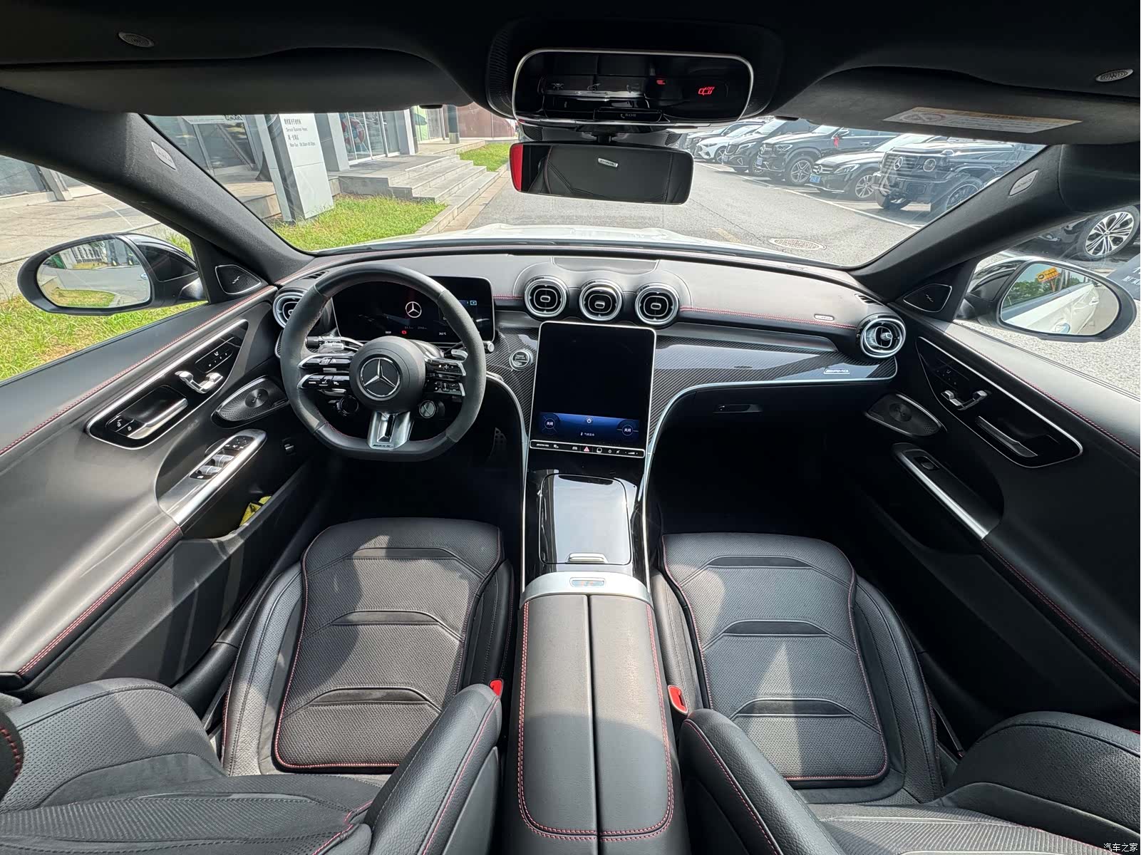 Mercedes-Benz C-Class, 2025 13