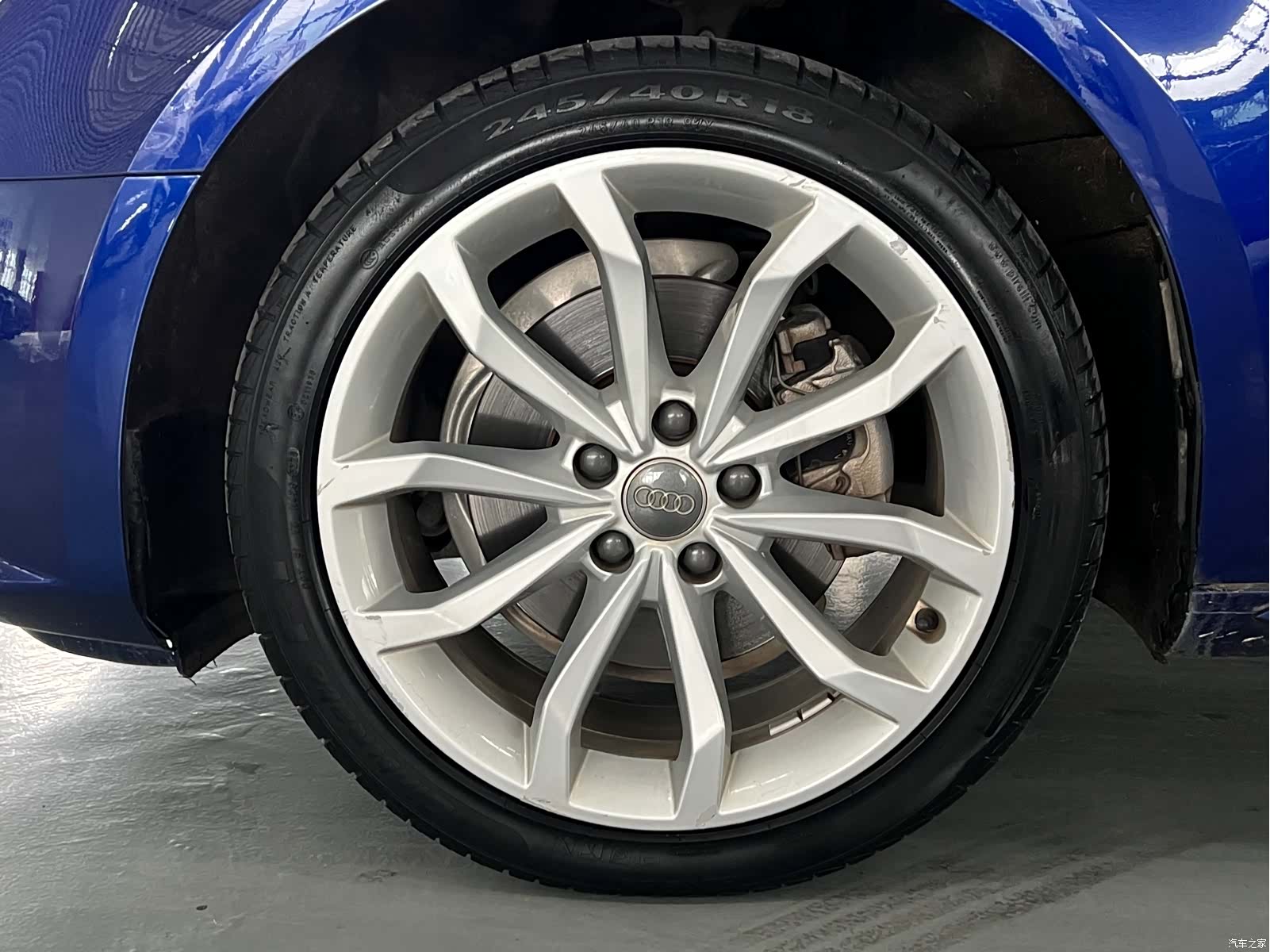Audi A4L, 2018 7