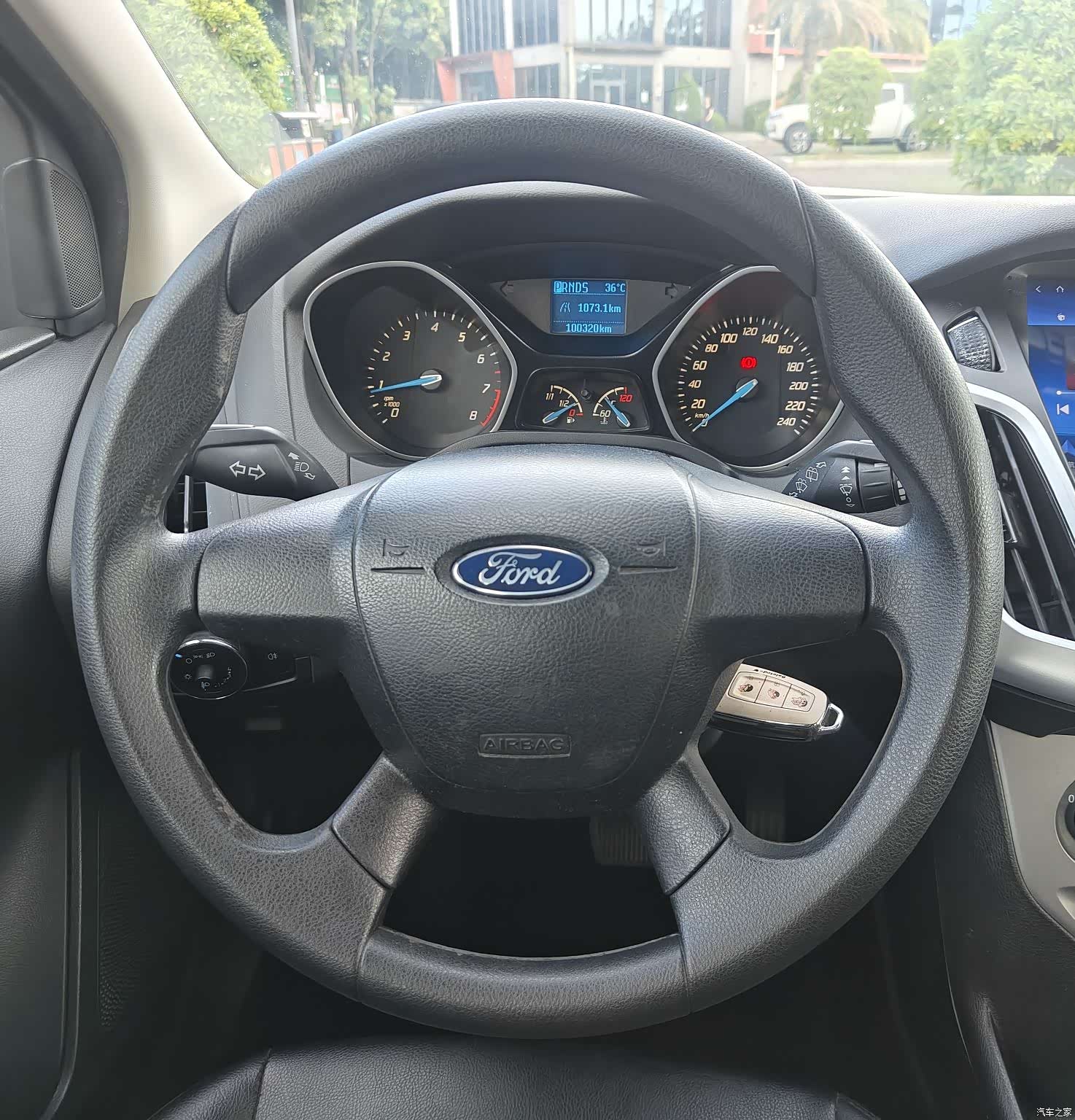 Ford Focus, 2013 18