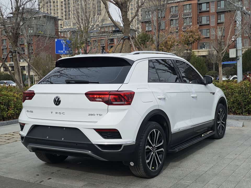 Volkswagen T-ROC exploring Songs