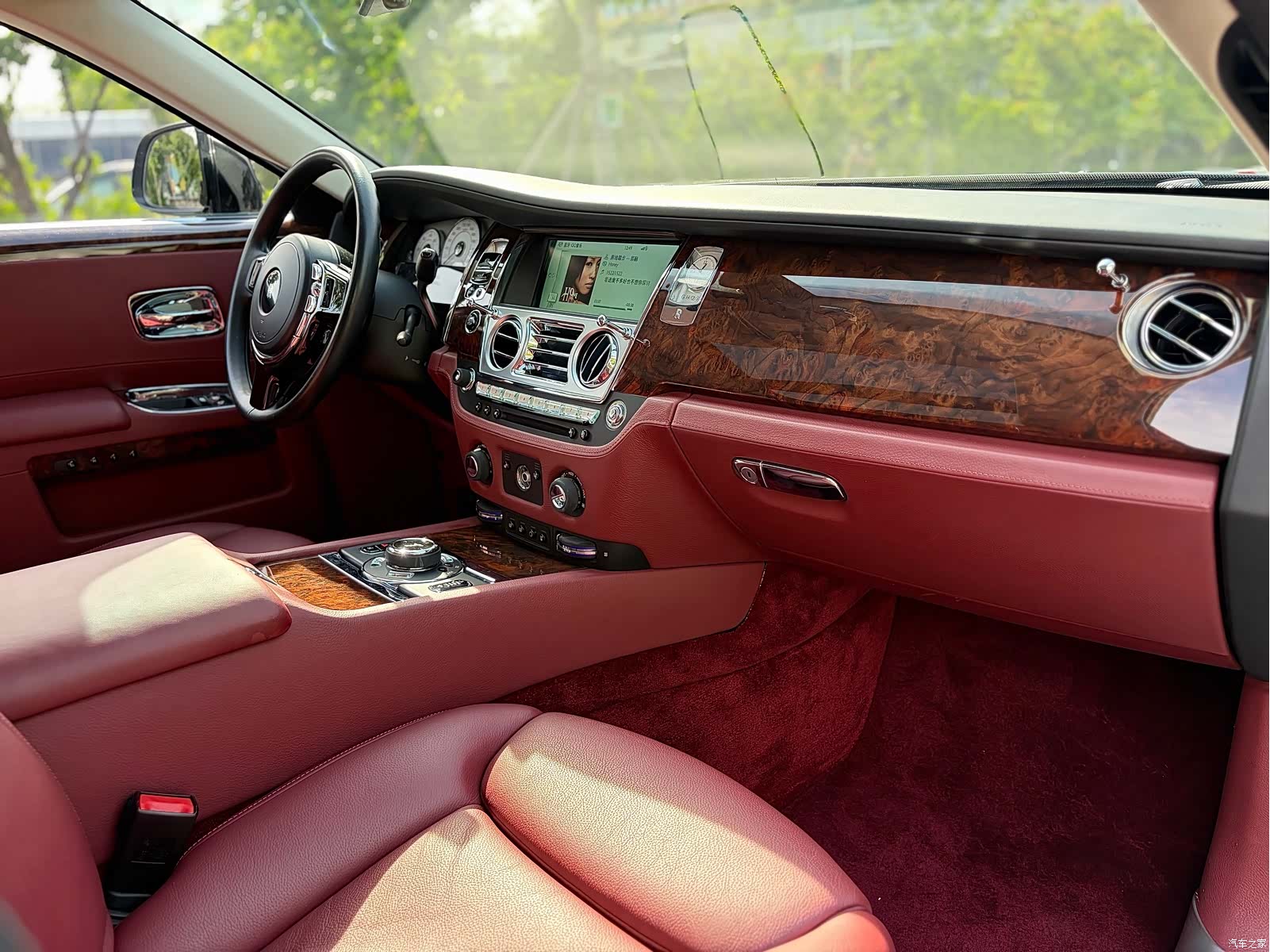 Rolls-Royce Ghost, 2016 14