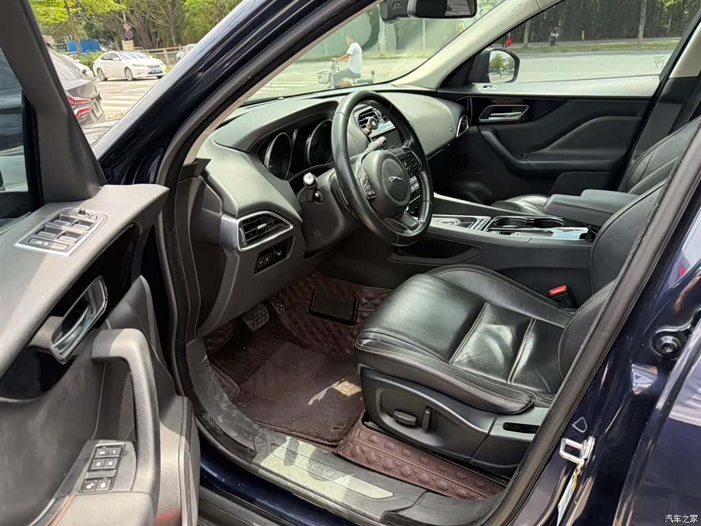 Jaguar F-PACE, 2017 2