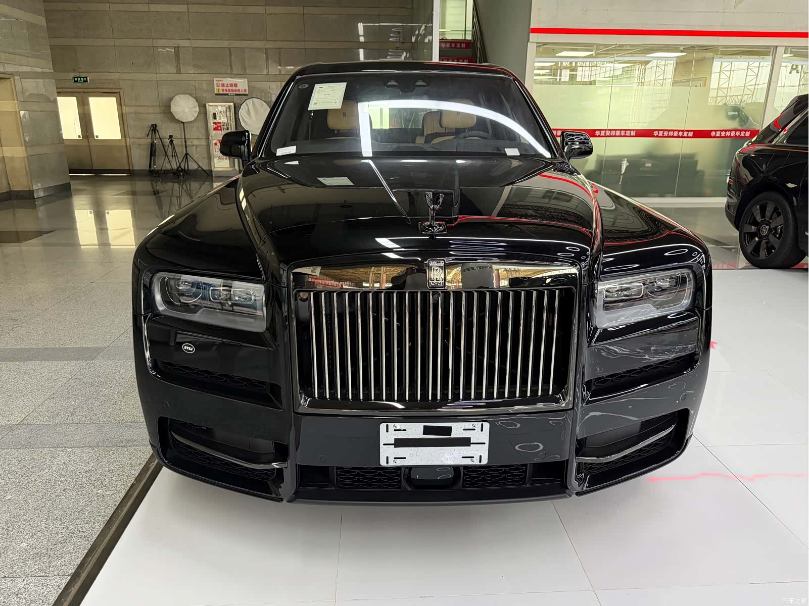 Rolls-Royce Cullinan, 2022 2