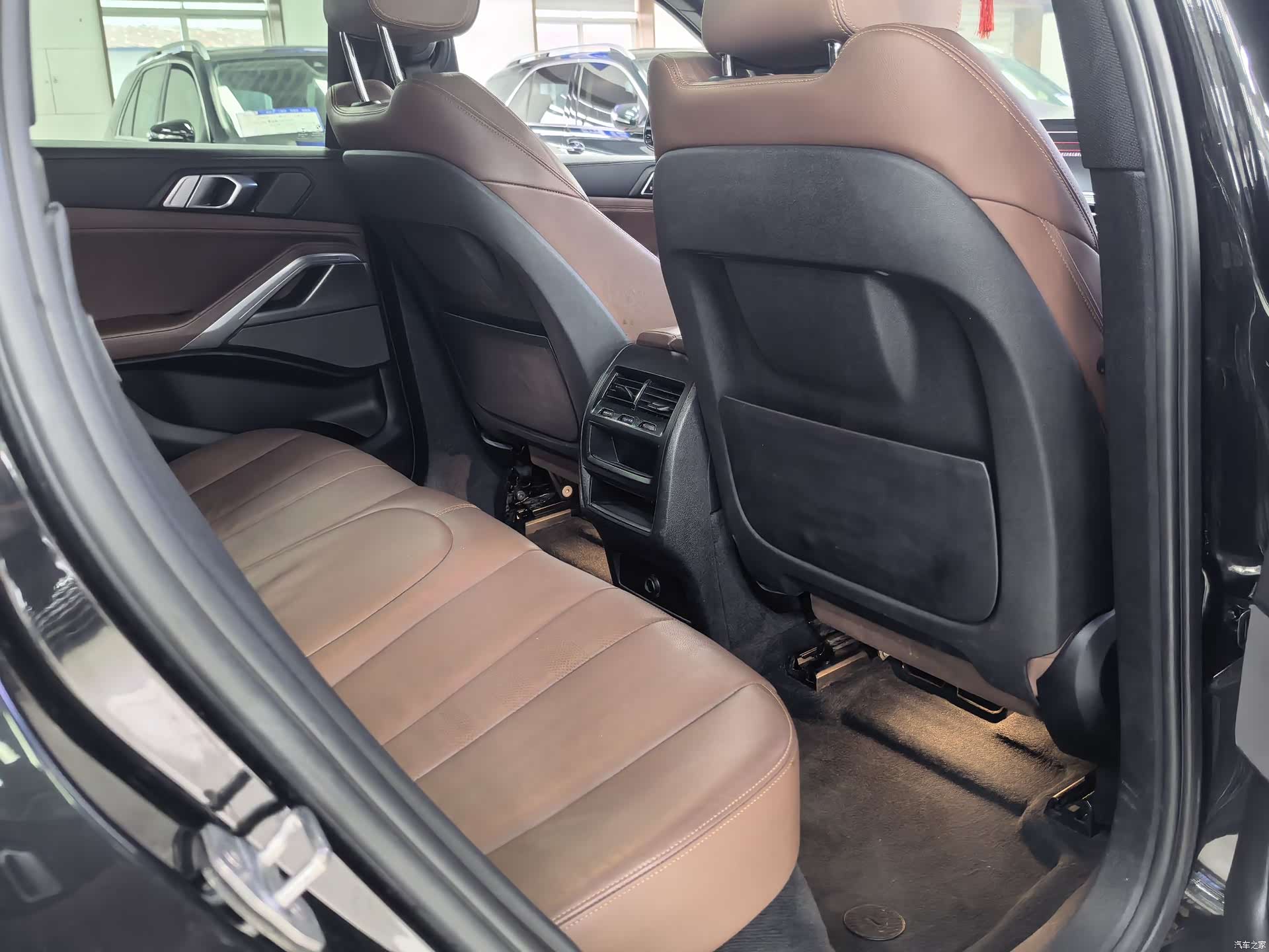 BMW X6, 2020 10