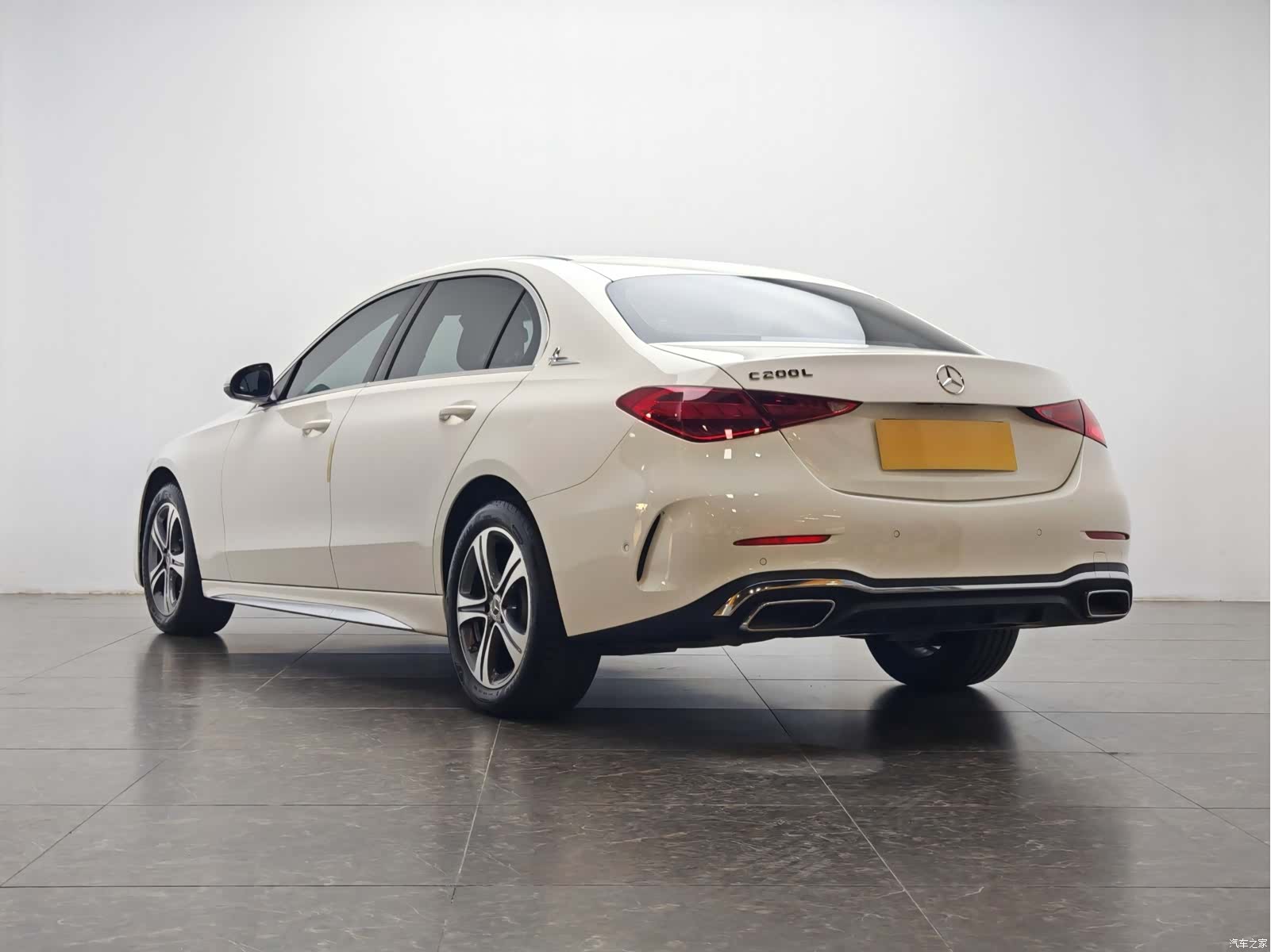 Mercedes-Benz C-Class, 2022 4