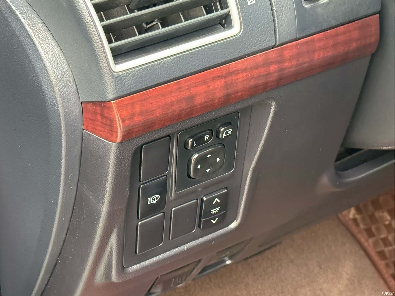Toyota Prado, 2017 12
