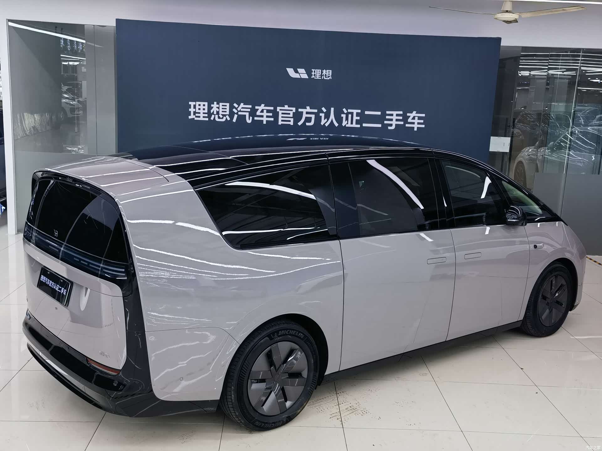 Li Auto MEGA, 2025 2