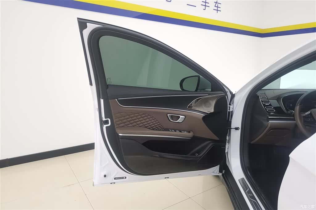 BYD Han, 2023 7