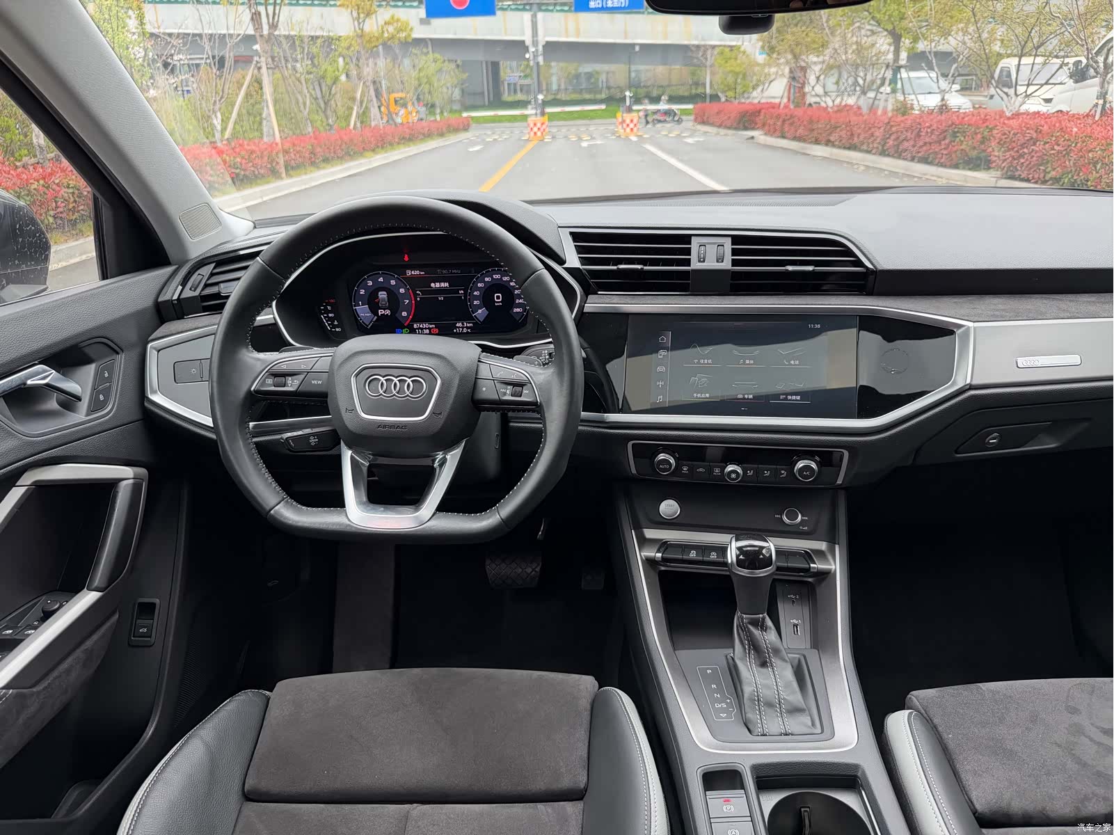 Audi Q3, 2020 4