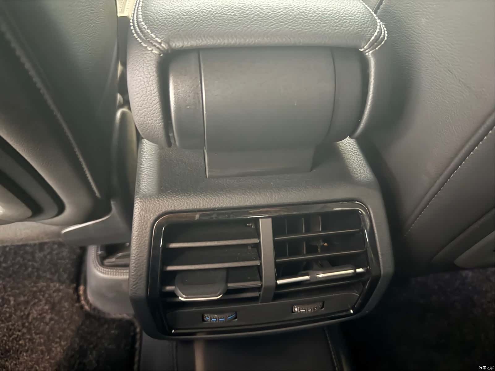 Audi Q3, 2022 16