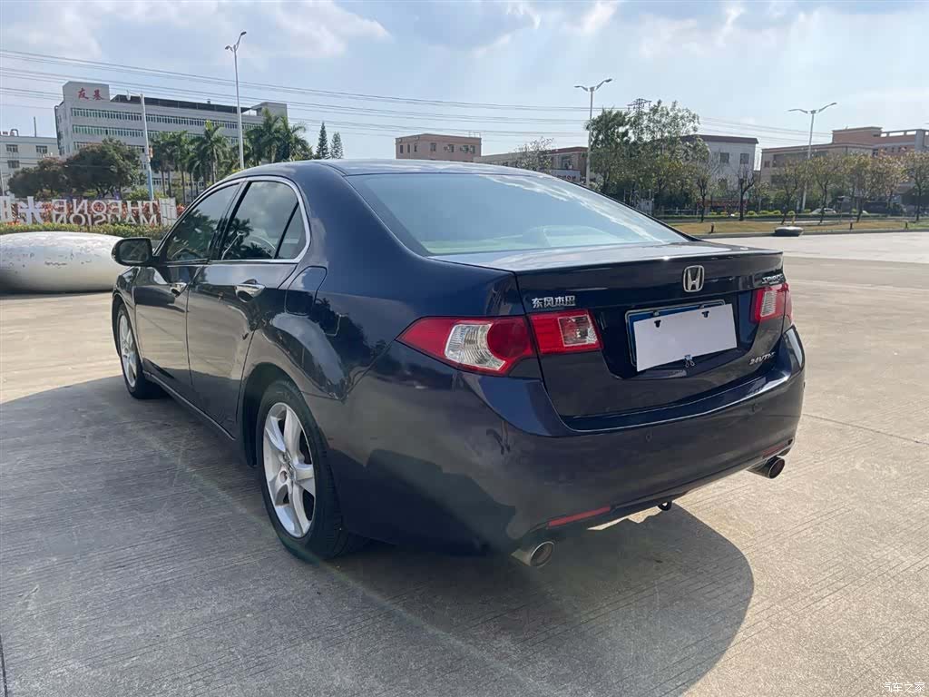 Honda Spirior, 2010 8