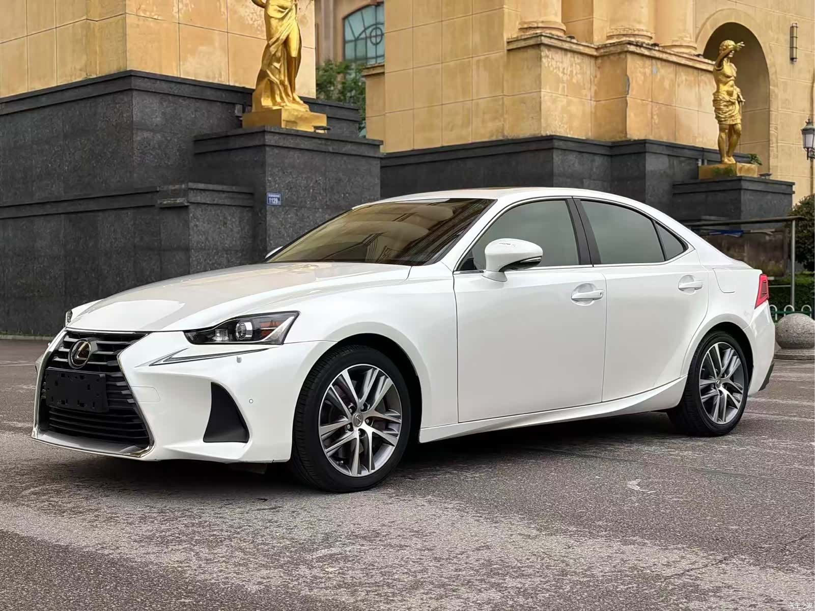Lexus IS, 2018 1