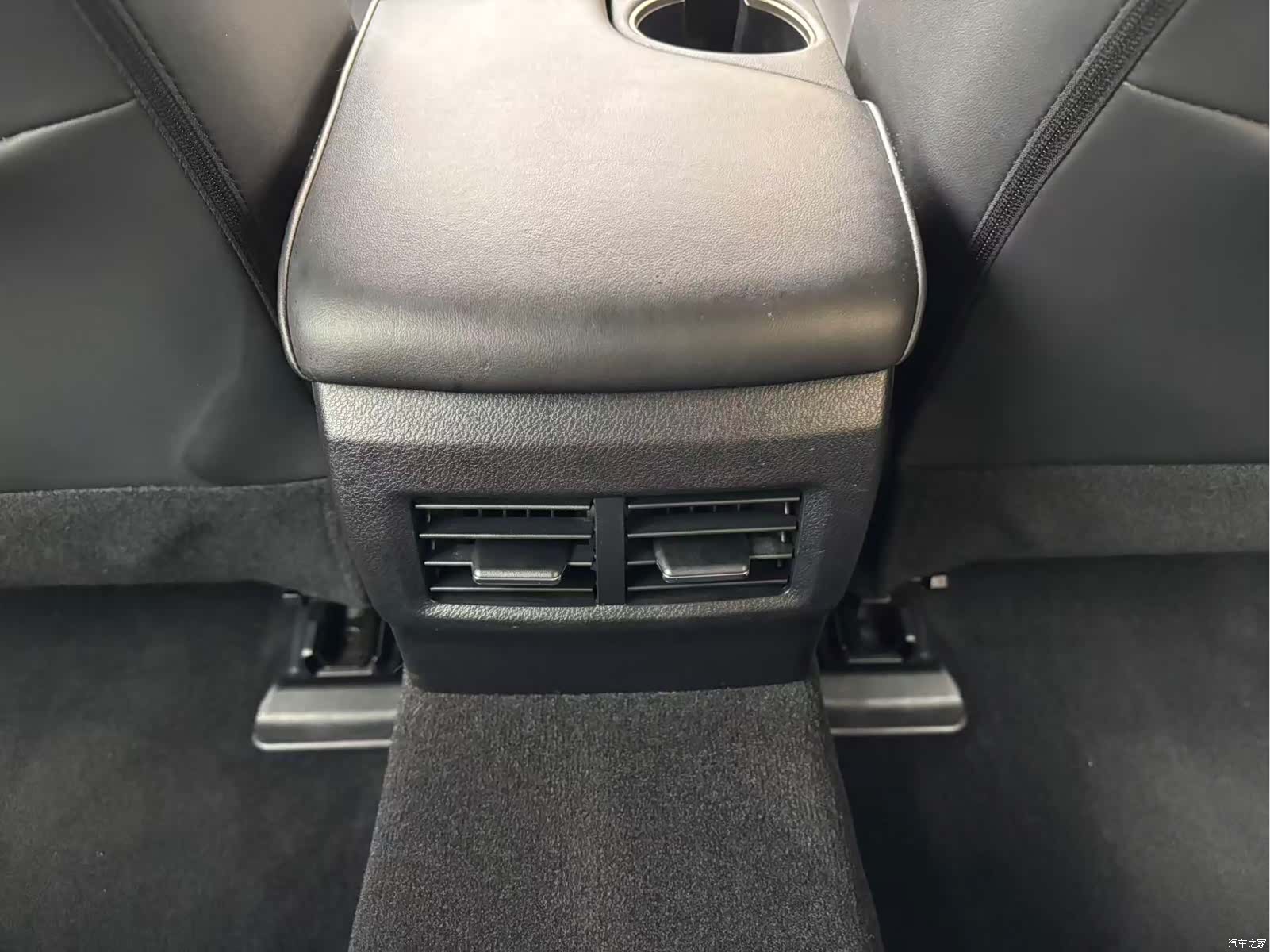 Lexus IS, 2018 16