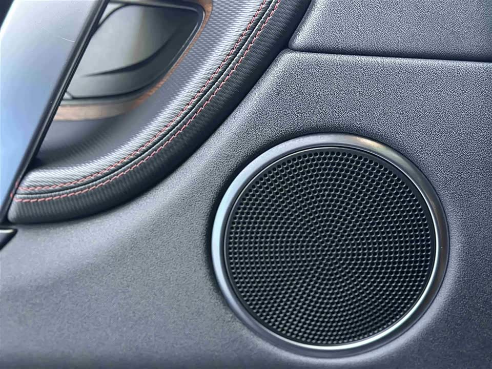 Land Rover Discover sports