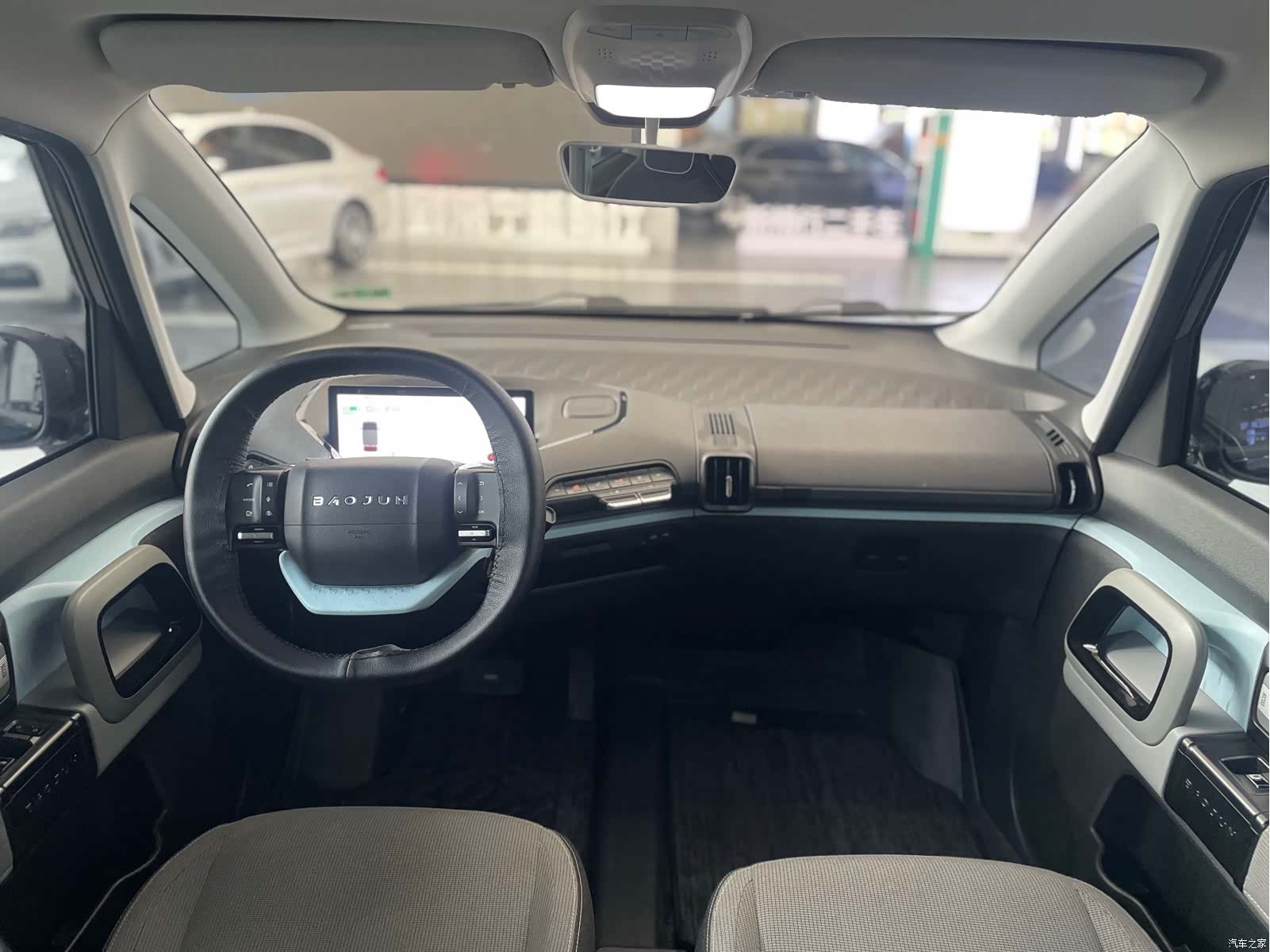 Wuling E300, 2021 11