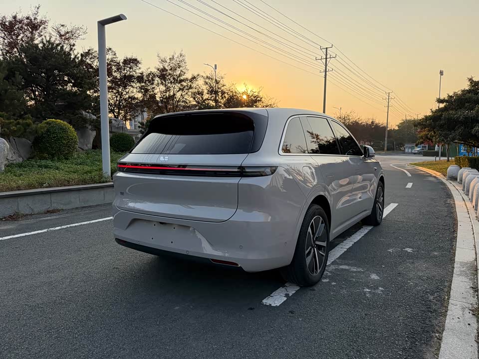 Li Auto Ideal L6