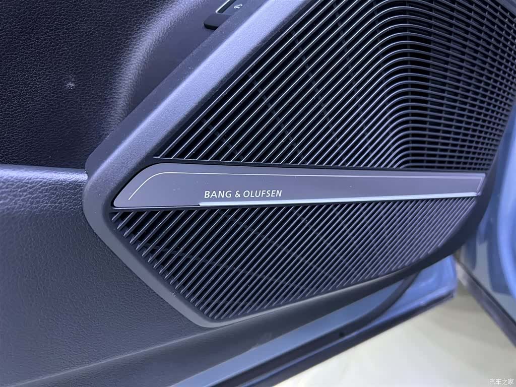 Audi Q5L, 2022 16