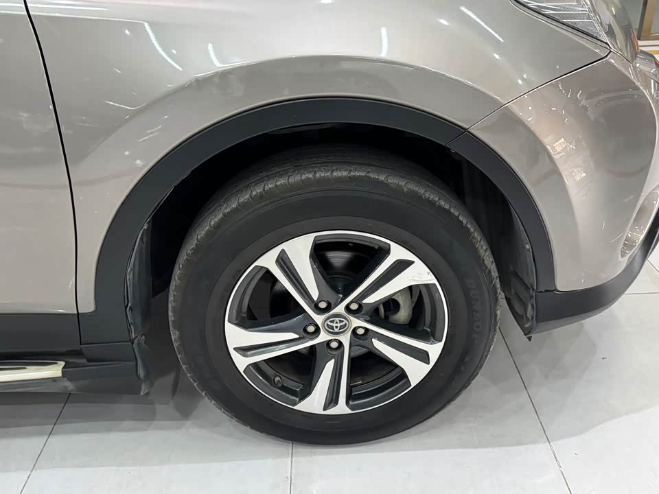 Toyota RAV4 Rongfang