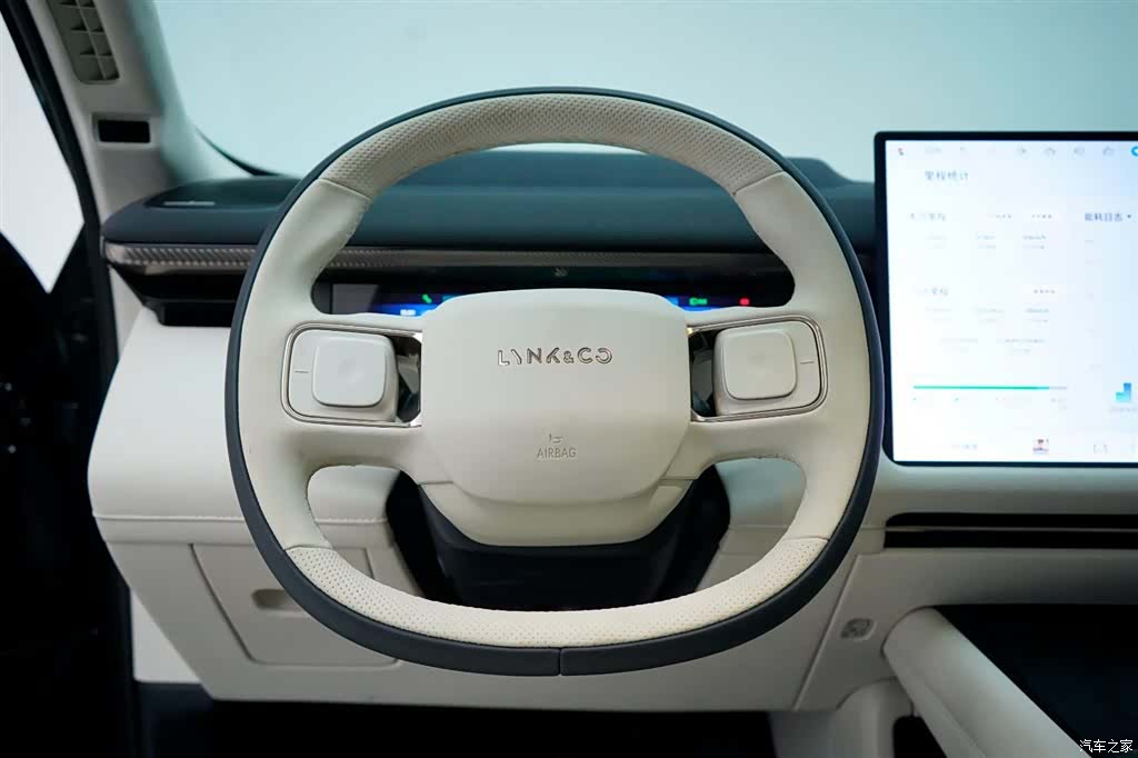 Lynk & Co 02, 2025 18