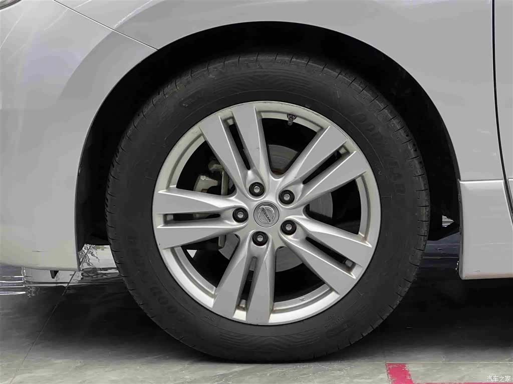 Nissan SL, 2016 4