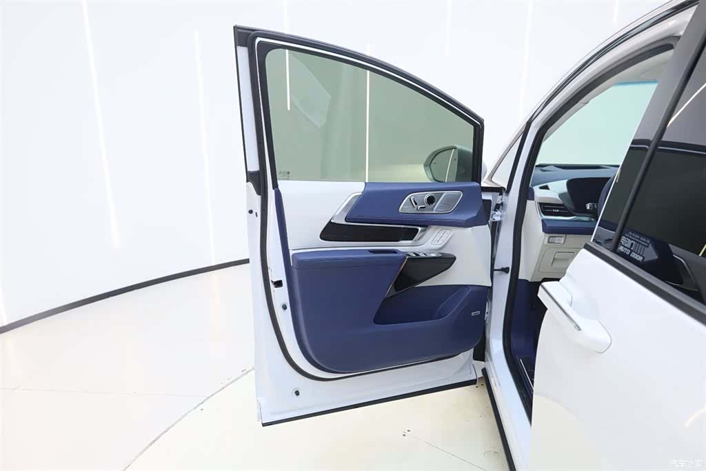 Buick Century, 2025 16