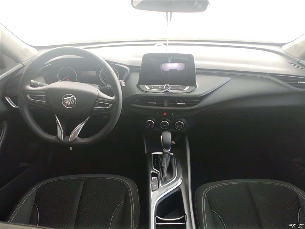 Buick Verano, 2022 3