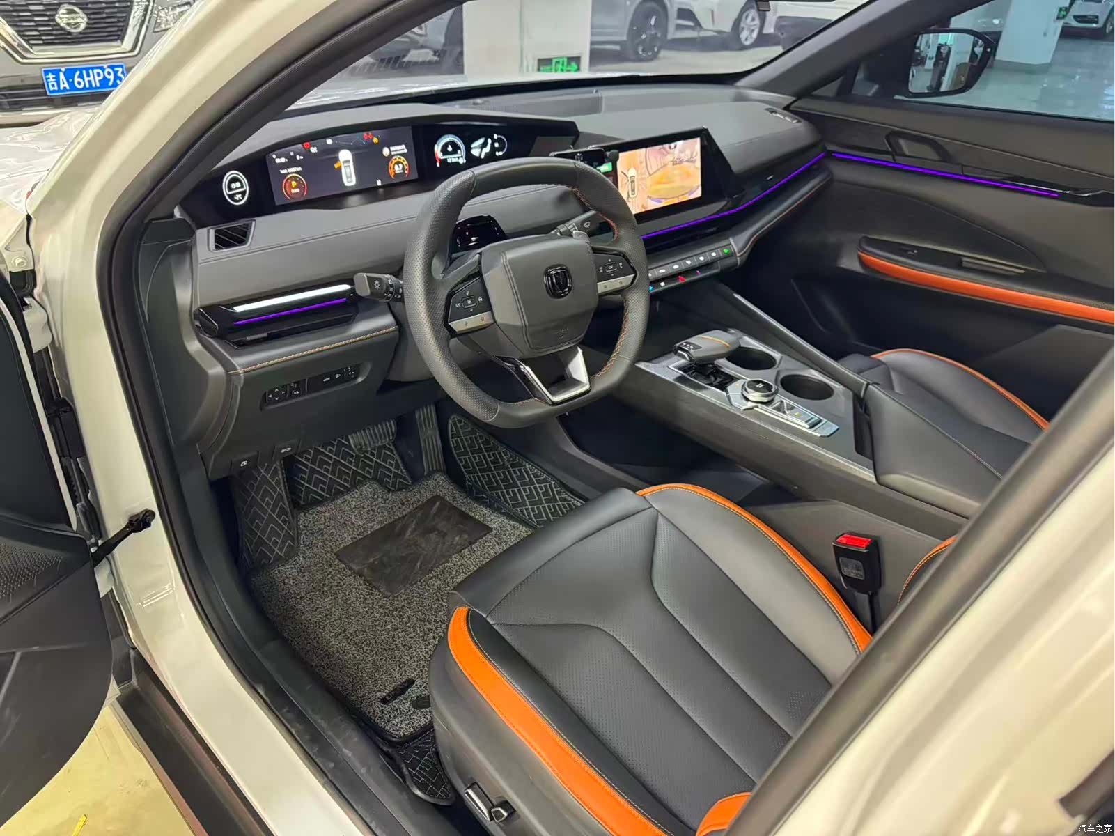Changan UNI-V, 2025 7
