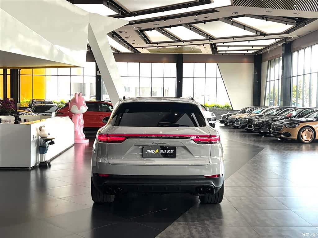 Porsche Cayenne, 2023 10