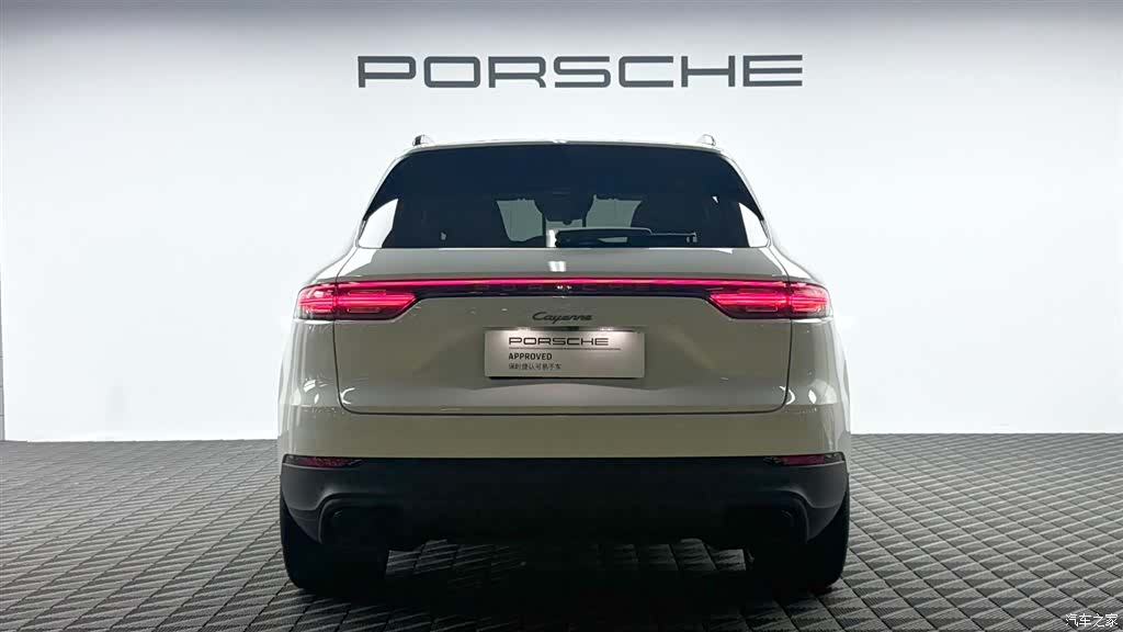 Porsche Cayenne, 2023 все фото
