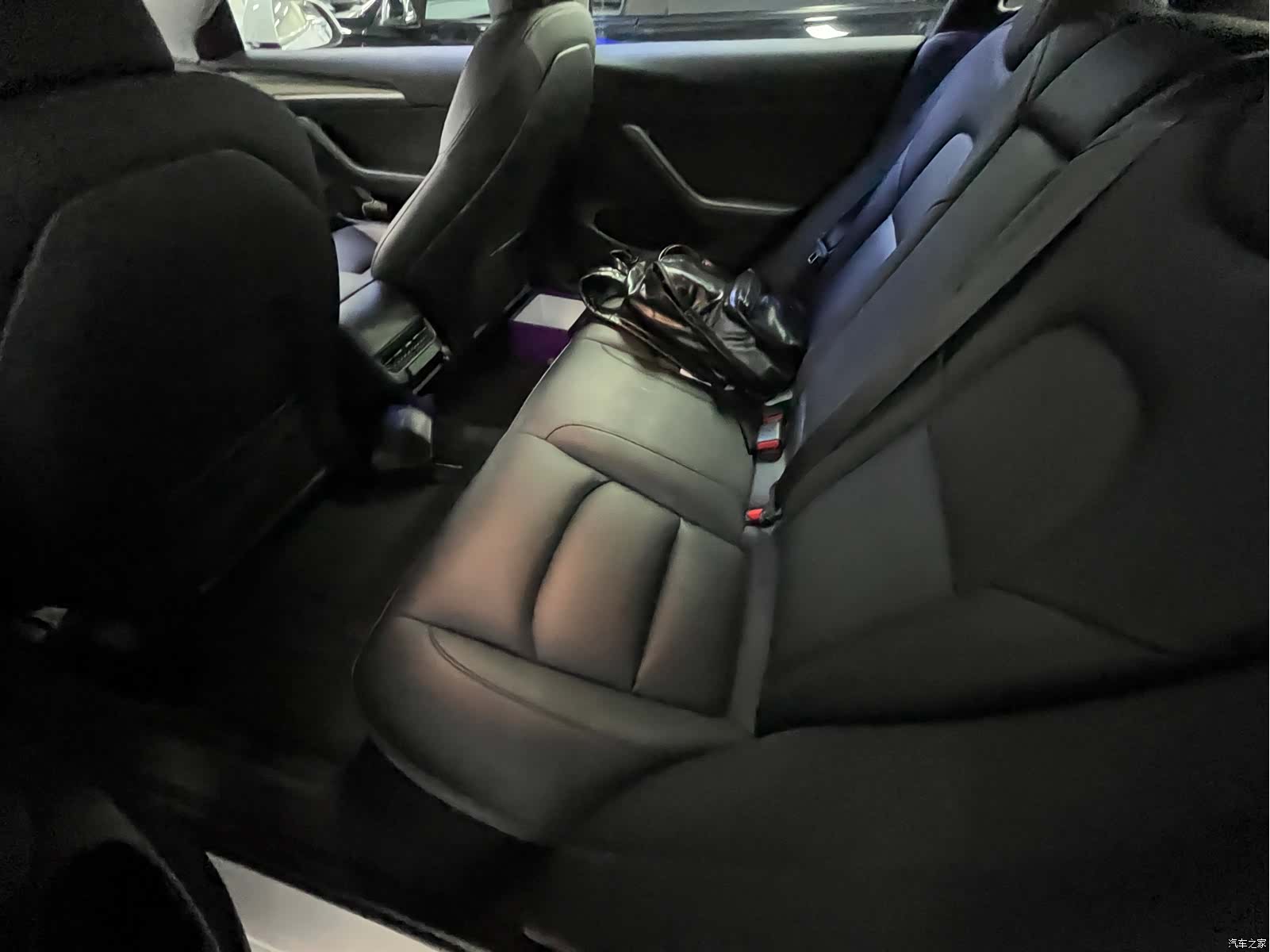 Tesla Model 3, 2020 8