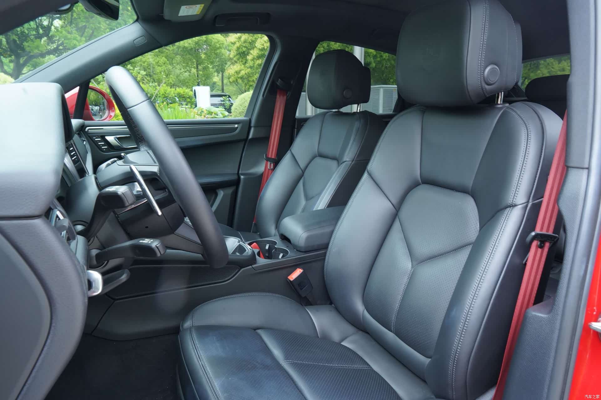 Porsche Macan, 2023 8
