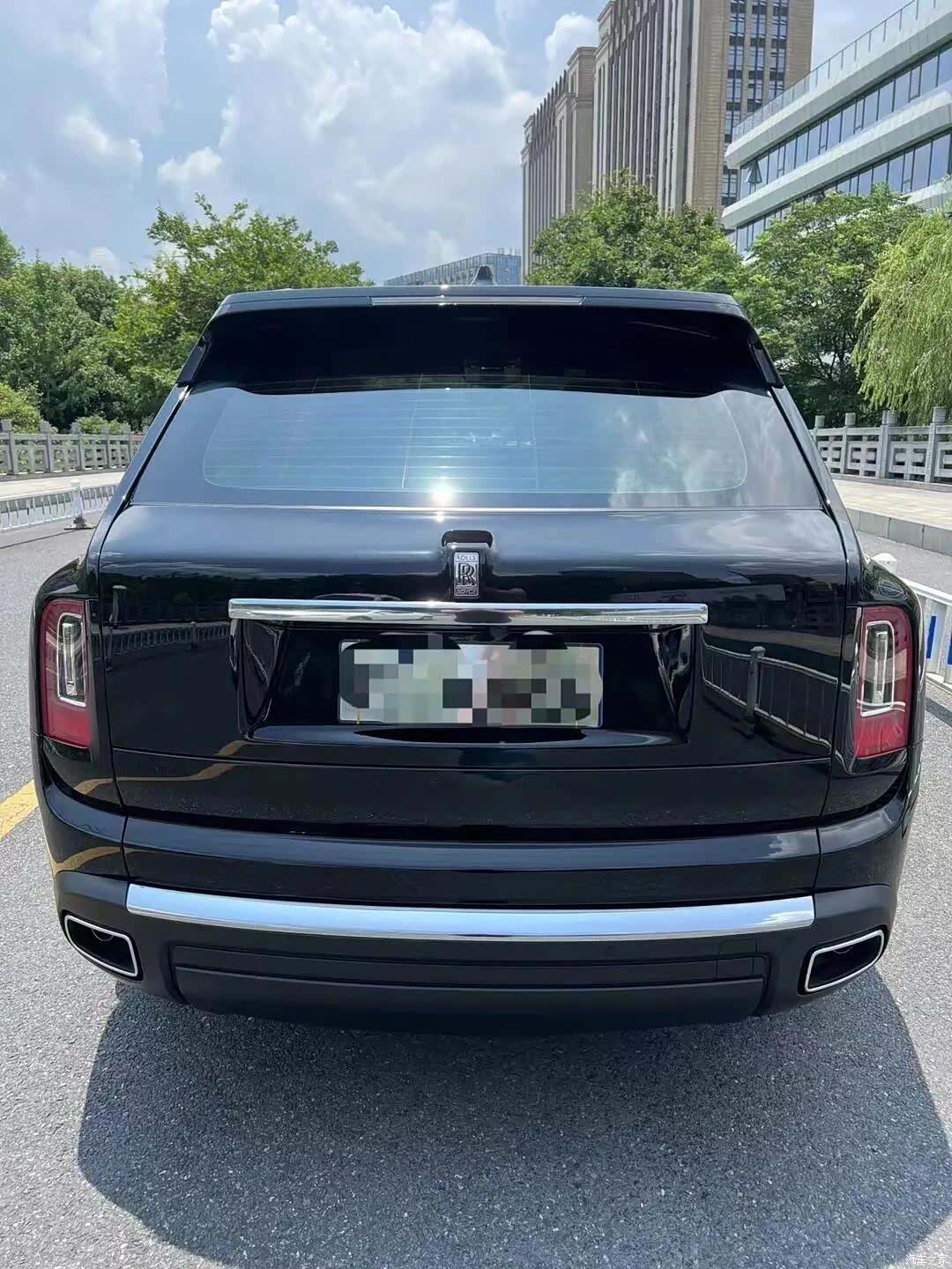 Rolls-Royce Cullinan, 2022 2