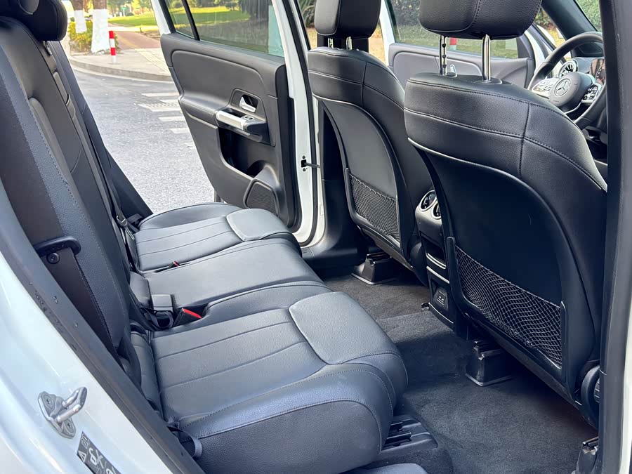 Mercedes-Benz GLB 2021, фото 11