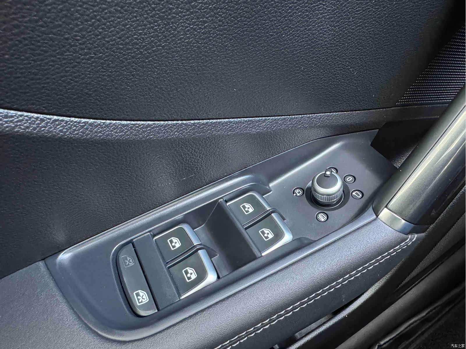 Audi Q2L, 2022 23