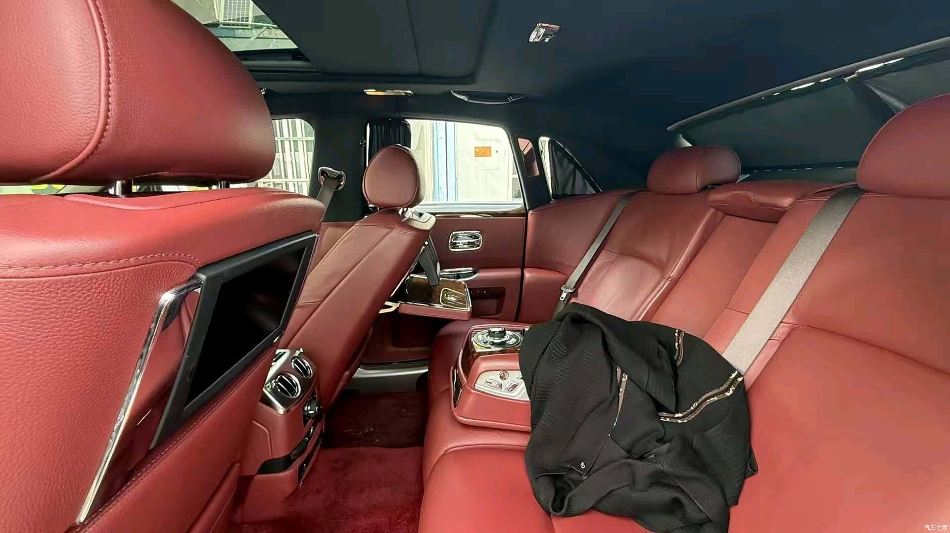 Rolls-Royce Ghost, 2010 4